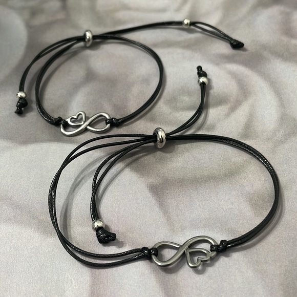 Silver Infinity Heart Matching Mother And Daughter Bracelets - Picture 5 of 11
